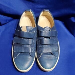 Ecco Men's Blue Leather Strap Sneakers
